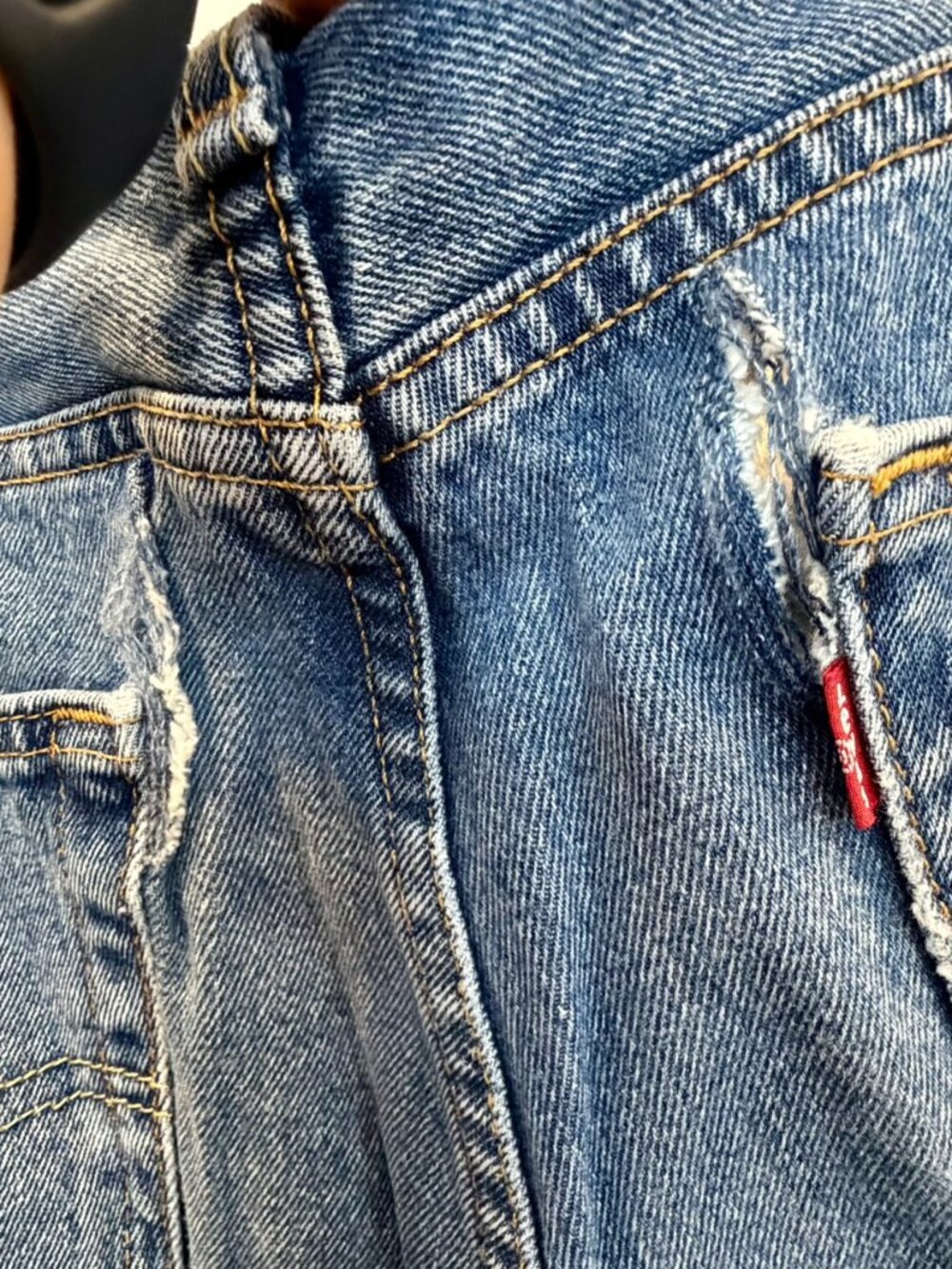 Levi’s 550 Relaxed Fit Jeans W33 L32 • Men’s Denim • Broken‑In • Pocket Patch - Picture 4 of 16
